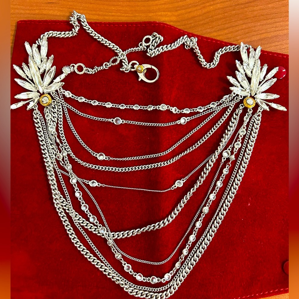 Henry Bendel gorgeous necklace